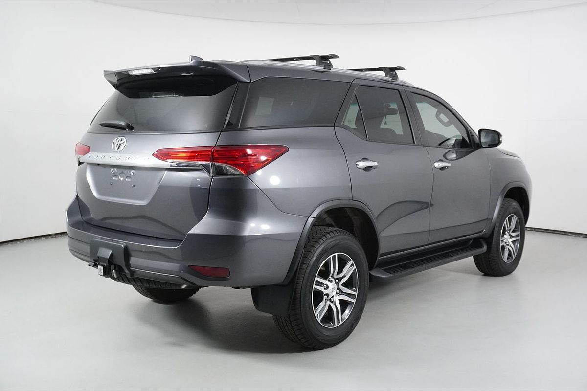 2022 Toyota Fortuner GXL Premium Interior GUN156R