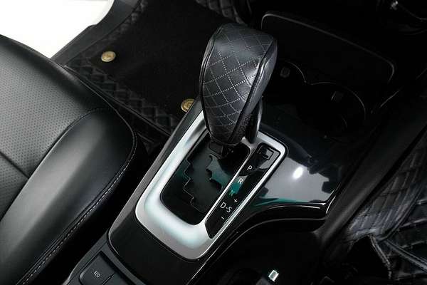 2023 Toyota Fortuner GXL Premium Interior GUN156R
