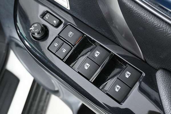 2022 Toyota Fortuner GXL Premium Interior GUN156R