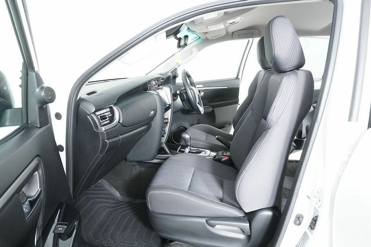 2023 Toyota Fortuner GXL GUN156R