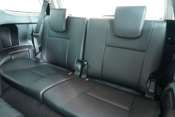 2022 Toyota Fortuner GXL Premium Interior GUN156R