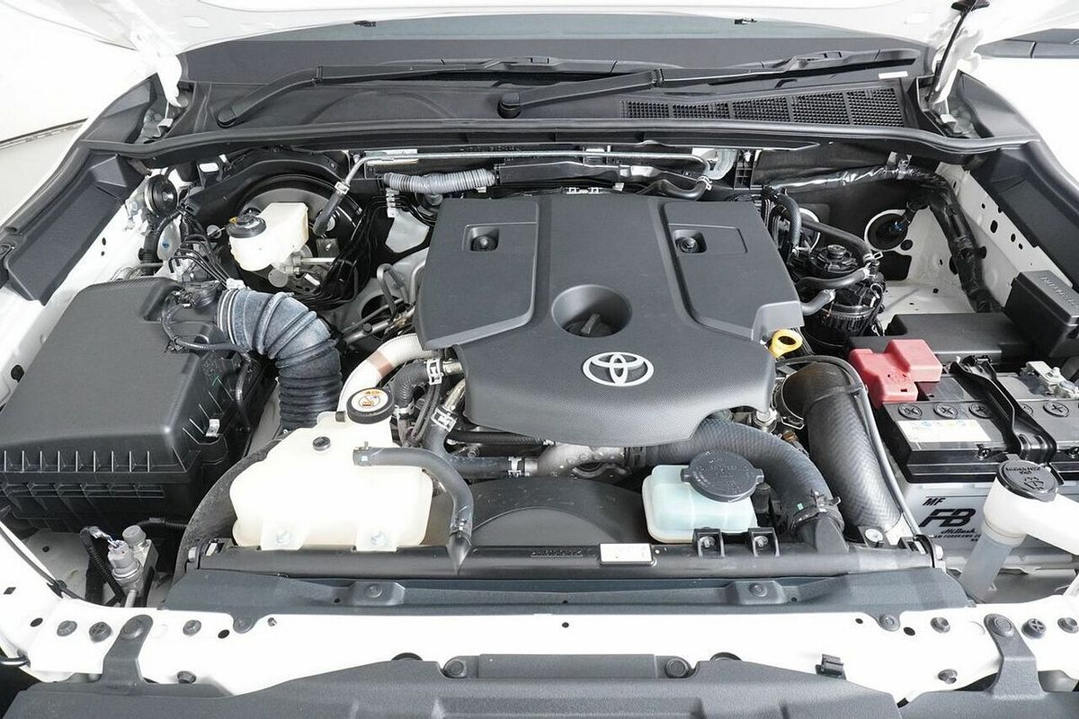 2023 Toyota Fortuner GXL Premium Interior GUN156R