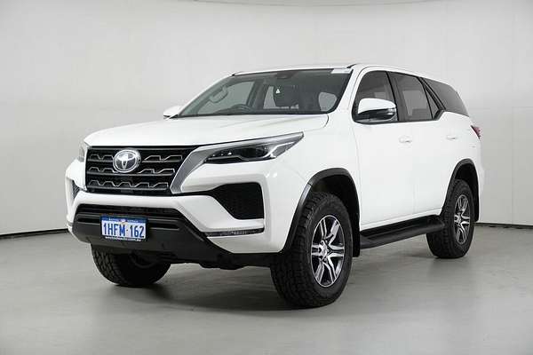 2020 Toyota Fortuner GX GUN156R
