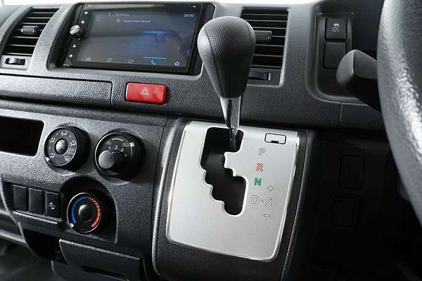 2018 Toyota HiAce DX