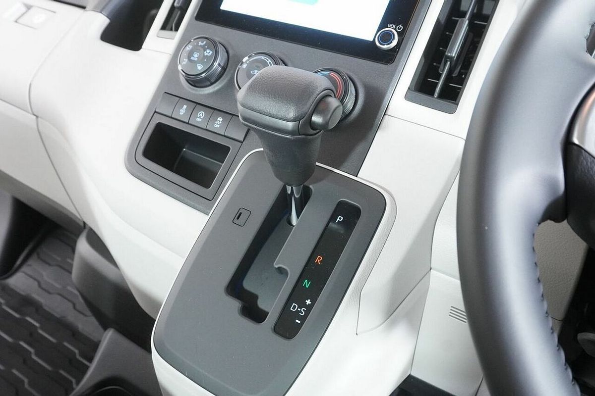 2024 Toyota HiAce LWB GDH300R