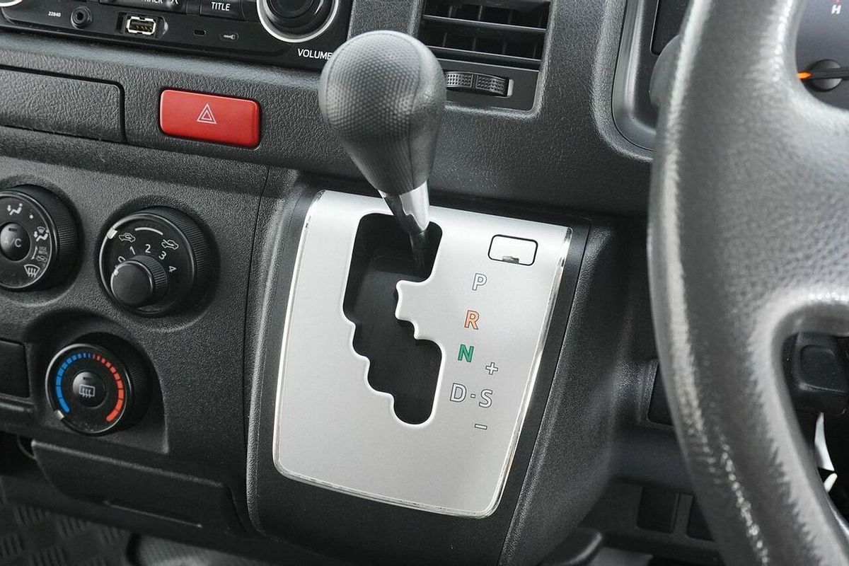 2015 Toyota HiAce LWB TRH201R MY15