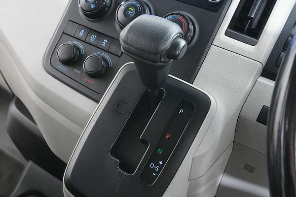 2020 Toyota HiAce Commuter (12 Seats) GDH322R