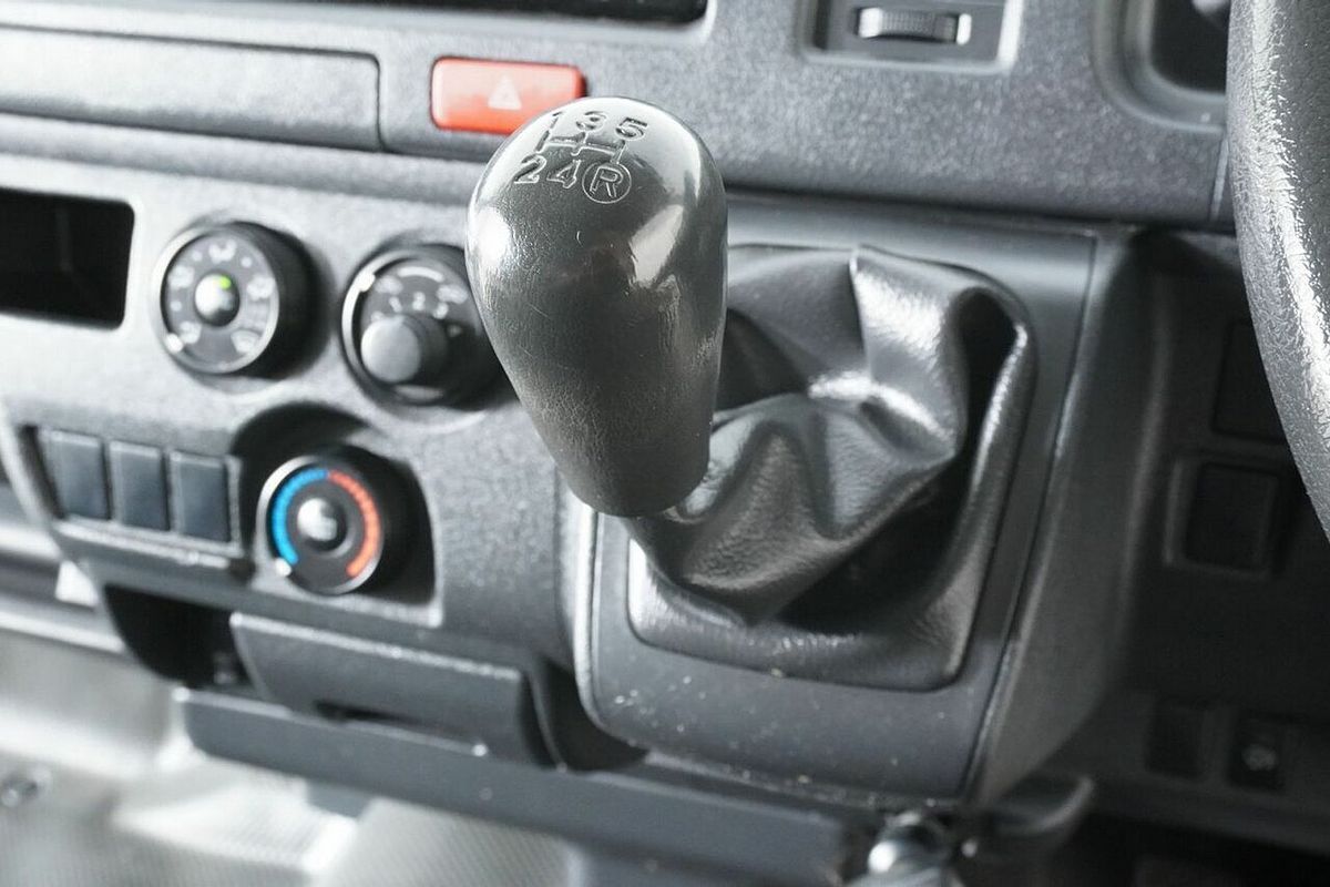 2018 Toyota HiAce SLWB KDH221R MY16