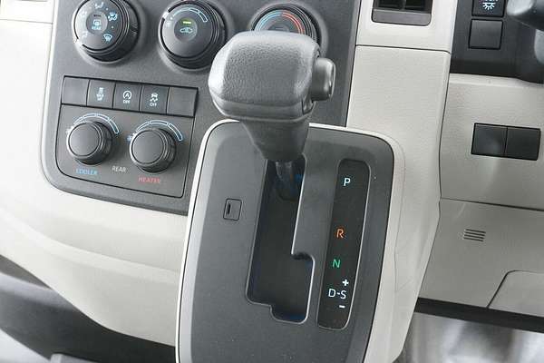 2020 Toyota HiAce Commuter (12 Seats) GDH322R