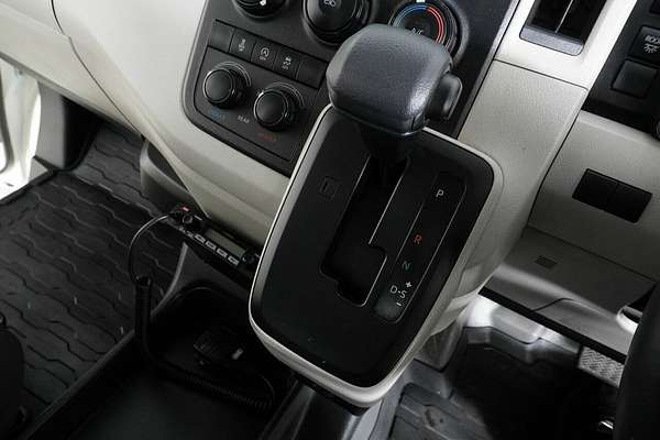 2020 Toyota HiAce Commuter (12 Seats) GDH322R