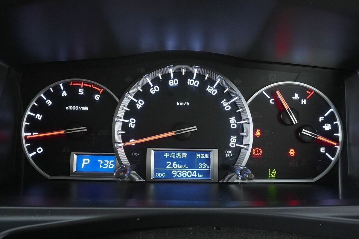 2018 Toyota HiAce DX