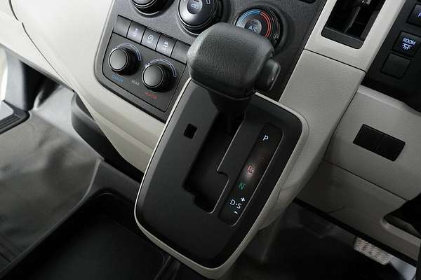 2020 Toyota HiAce Commuter (12 Seats) GDH322R