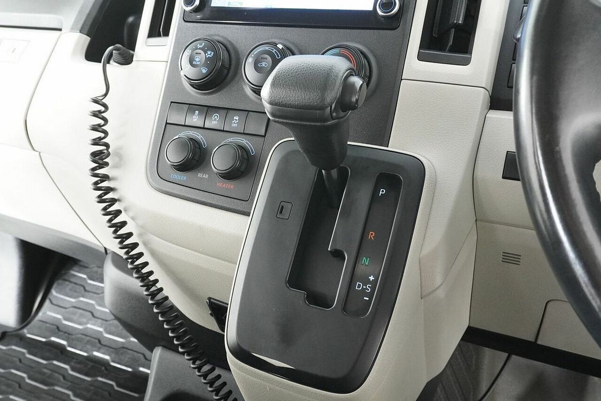 2021 Toyota HiAce Slwb Commuter (12 Seats) GDH322R
