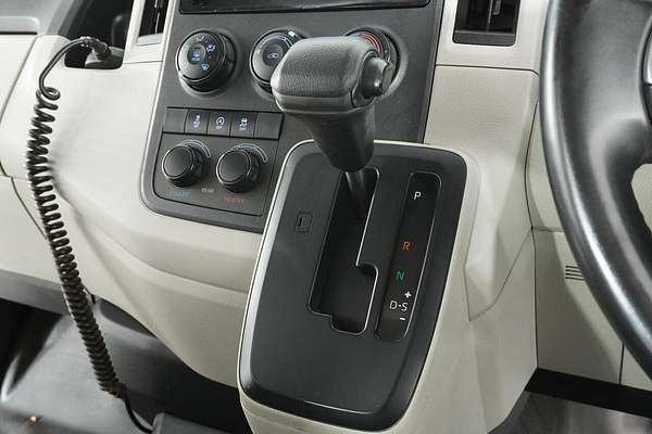 2020 Toyota HiAce Commuter (12 Seats) GDH322R