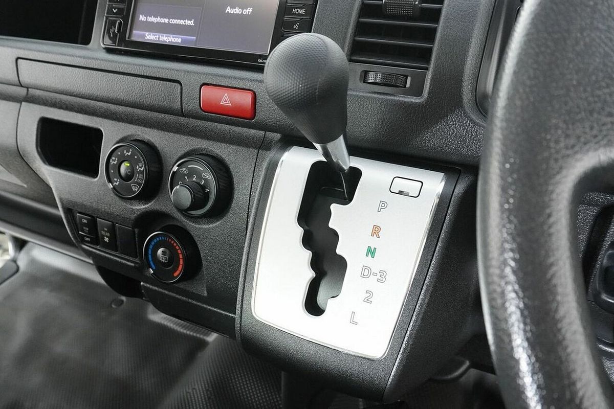2019 Toyota HiAce Commuter KDH223R MY16