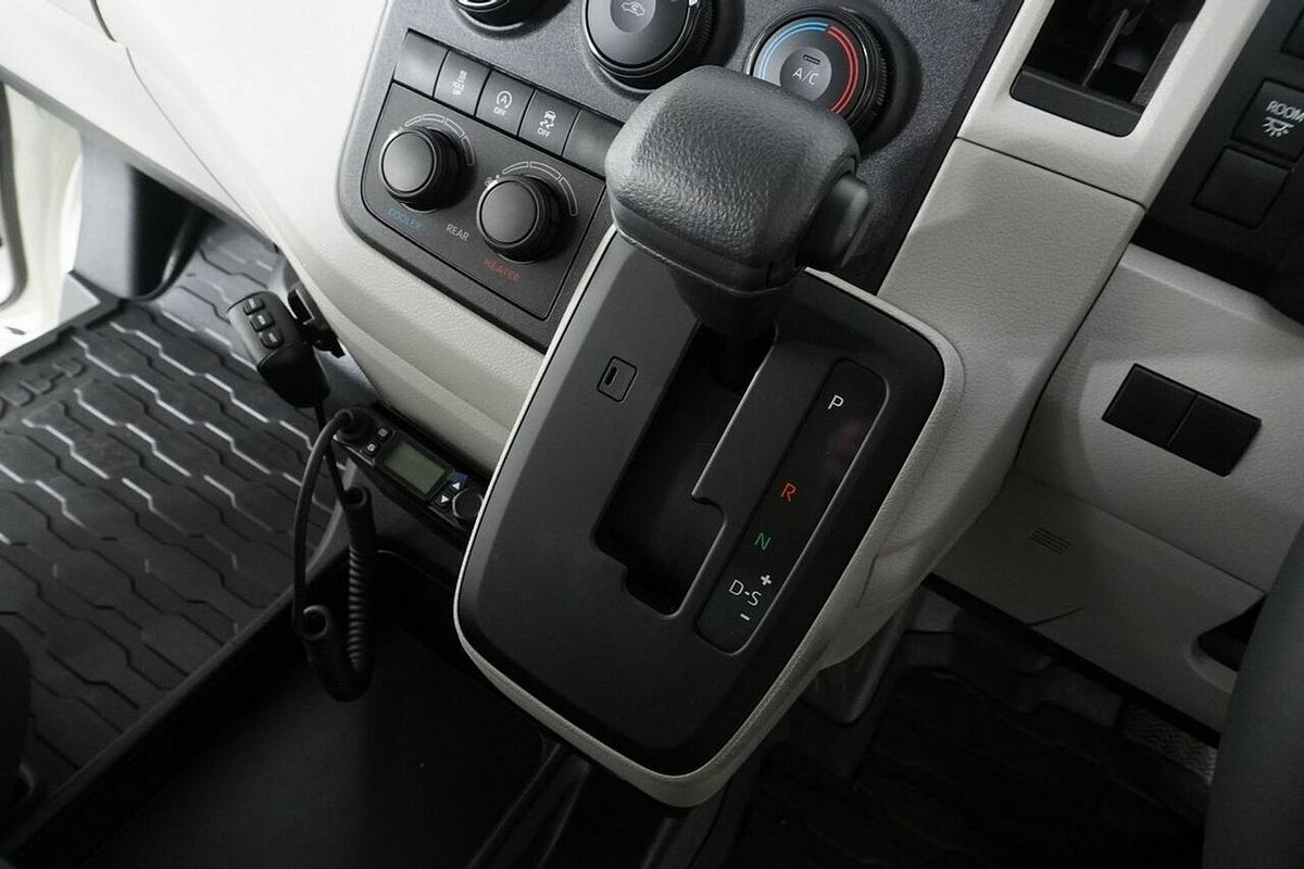 2023 Toyota HiAce Slwb Commuter (12 Seats) GDH322R