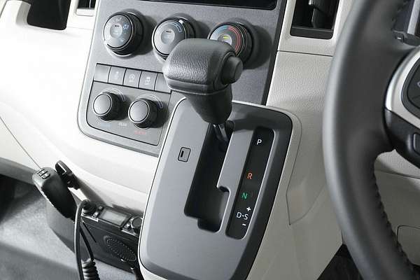 2024 Toyota HiAce Slwb Commuter (12 Seats) GDH322R