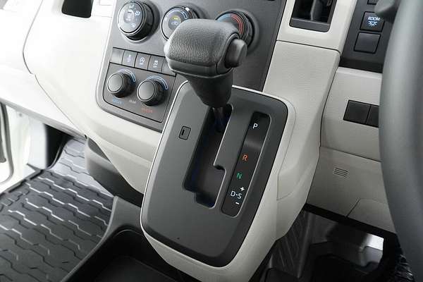 2025 Toyota HiAce Slwb Commuter (12 Seats) GDH322R