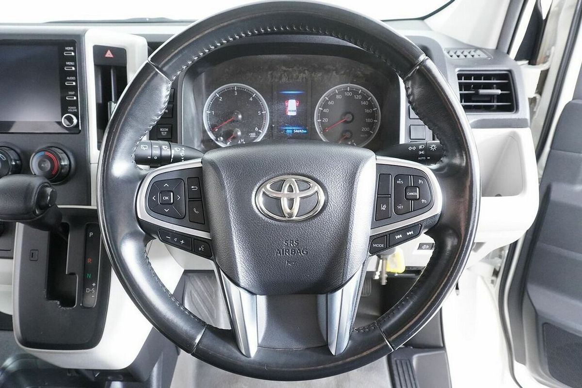 2020 Toyota HiAce Commuter (12 Seats) GDH322R