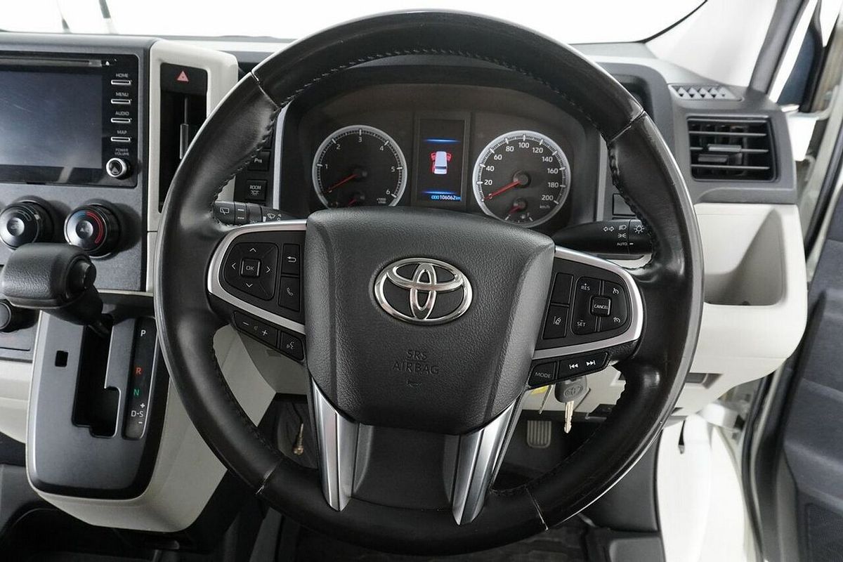2020 Toyota HiAce Commuter (12 Seats) GDH322R