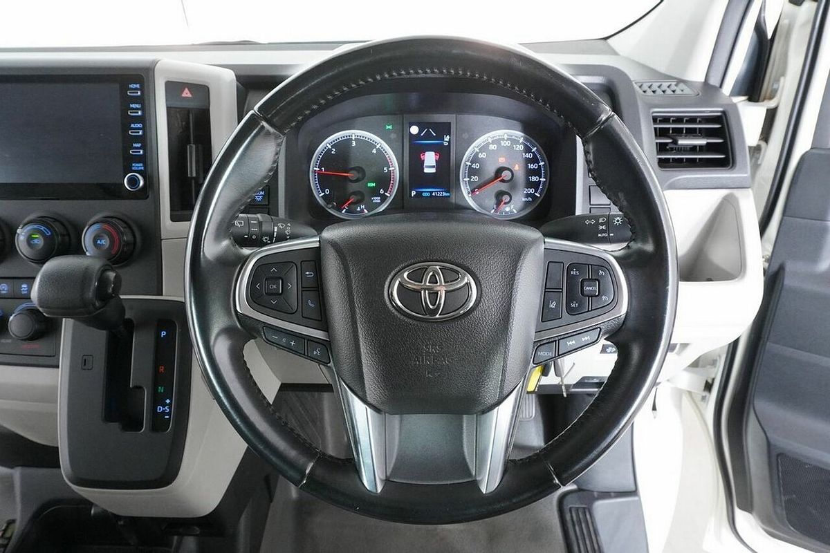 2020 Toyota HiAce Commuter (12 Seats) GDH322R