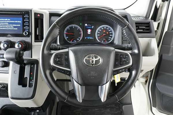2020 Toyota HiAce Commuter (12 Seats) GDH322R