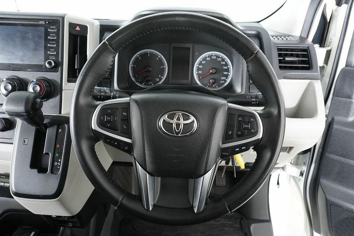 2020 Toyota HiAce Commuter (12 Seats) GDH322R