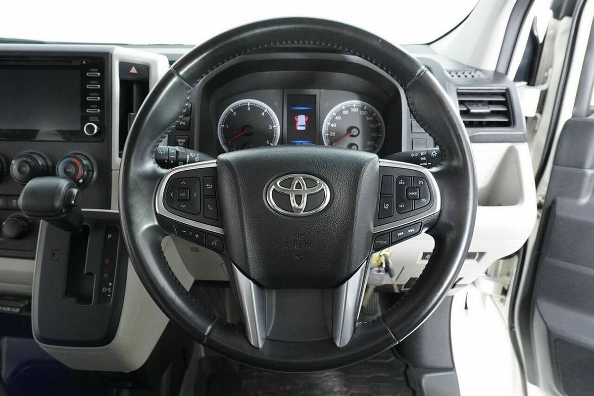 2020 Toyota HiAce Commuter (12 Seats) GDH322R