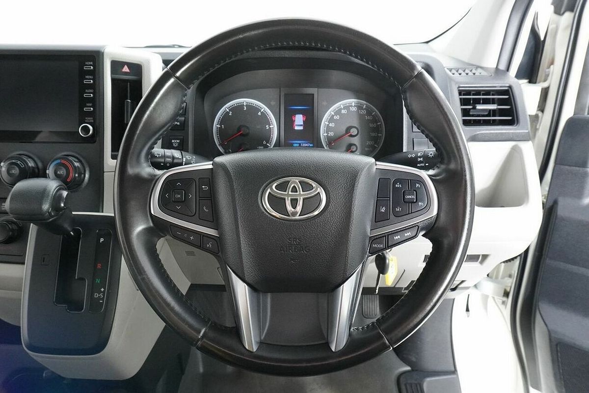 2020 Toyota HiAce Commuter (12 Seats) GDH322R