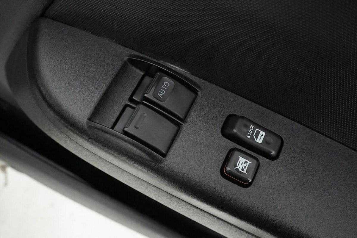 2020 Toyota HiAce DX DX