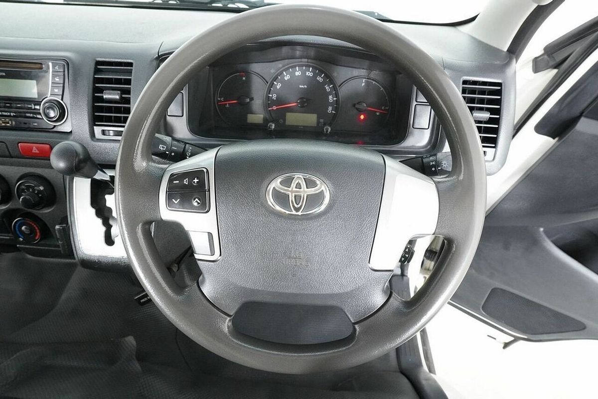 2017 Toyota HiAce Commuter KDH223R MY16
