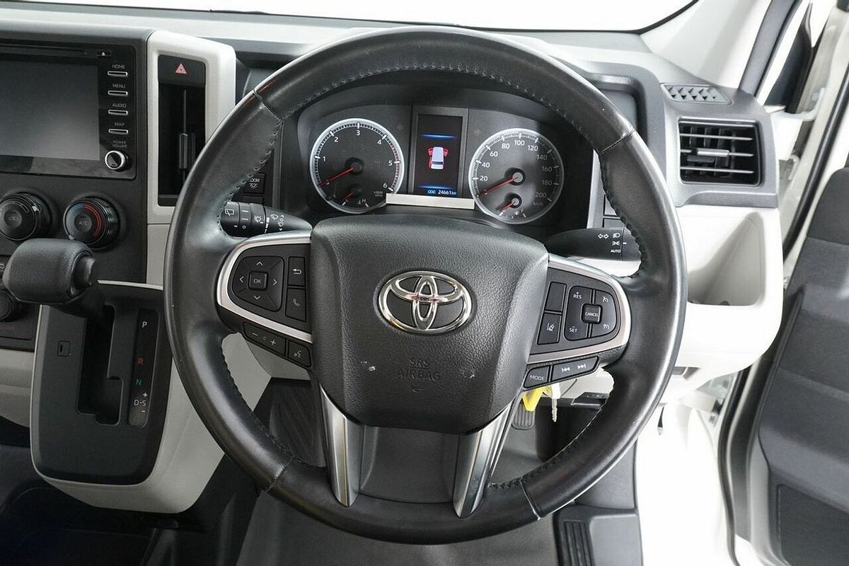 2020 Toyota HiAce Commuter (12 Seats) GDH322R