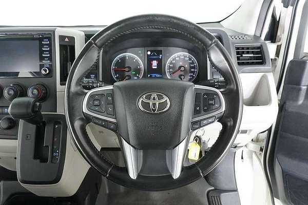 2020 Toyota HiAce Commuter (12 Seats) GDH322R