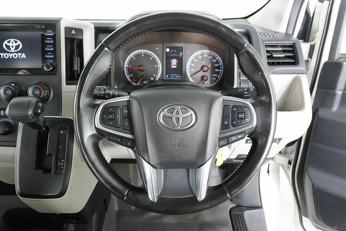 2020 Toyota HiAce Commuter (12 Seats) GDH322R
