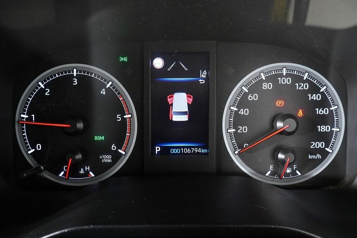 2020 Toyota HiAce LWB GDH300R