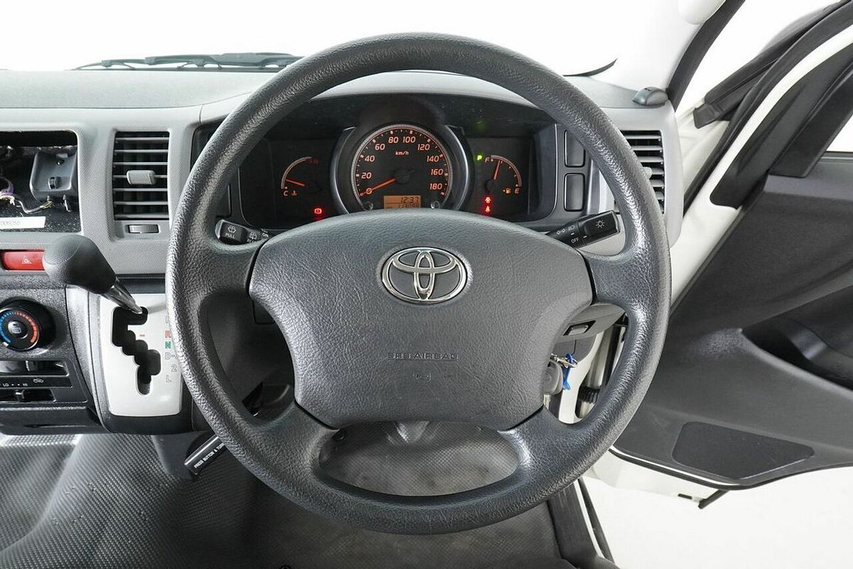 2013 Toyota HiAce Commuter KDH223R MY12 Upgrade