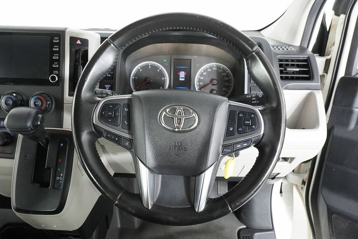 2020 Toyota HiAce Commuter (12 Seats) GDH322R
