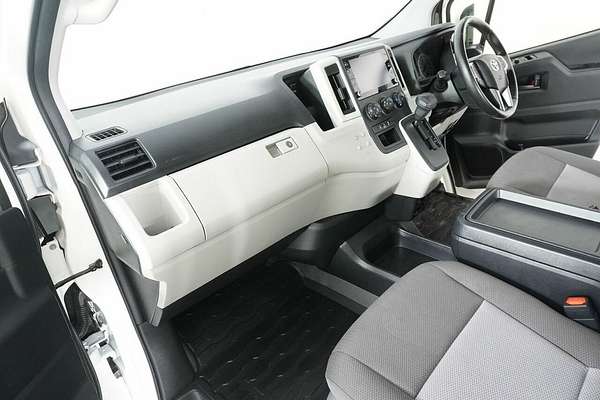 2022 Toyota HiAce LWB GDH300R