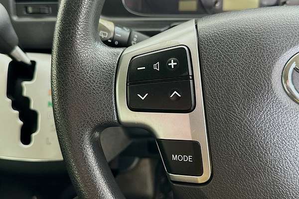 2018 Toyota HiAce Commuter (12 Seats) KDH223R MY16