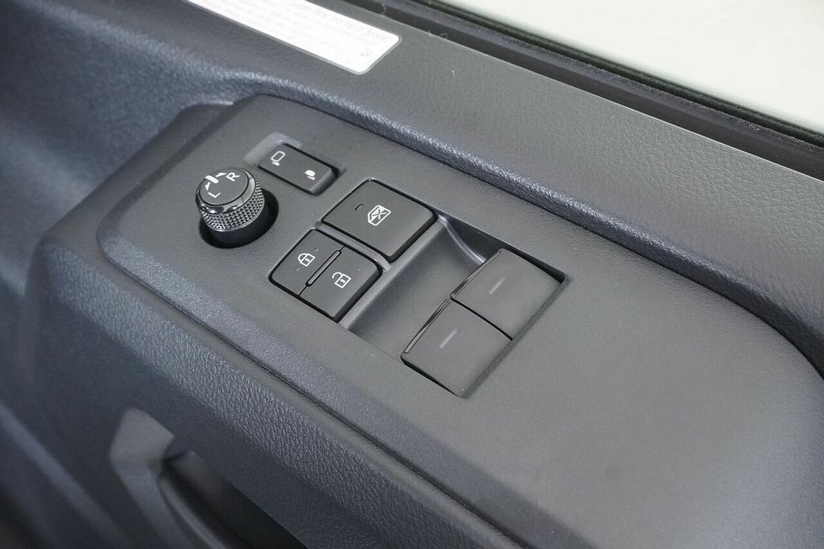 2024 Toyota HiAce LWB GDH300R