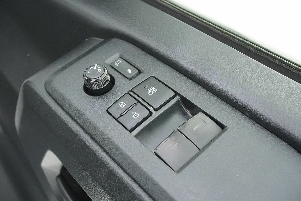 2021 Toyota HiAce LWB GDH300R