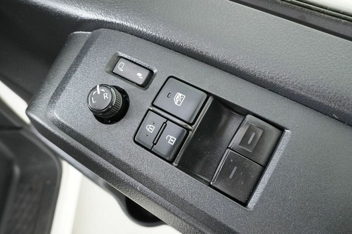 2020 Toyota HiAce LWB GDH300R