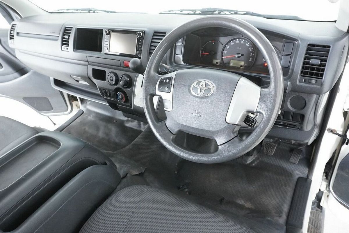 2018 Toyota HiAce Commuter KDH223R MY16