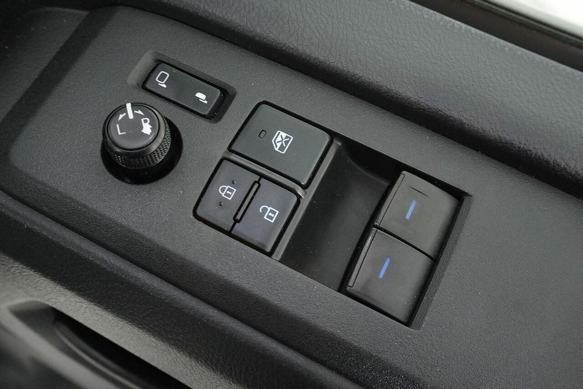 2019 Toyota HiAce Commuter (12 Seats) GDH322R