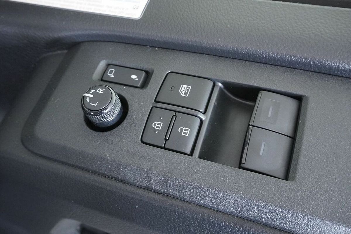 2024 Toyota HiAce LWB GDH300R
