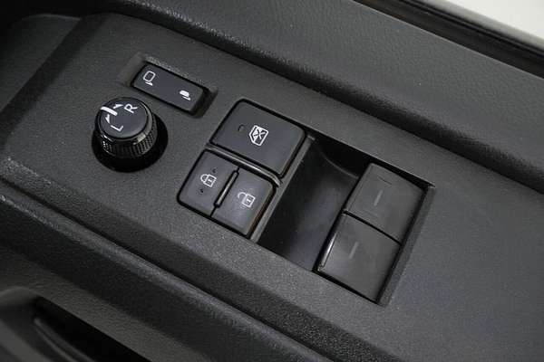 2020 Toyota HiAce Commuter (12 Seats) GDH322R