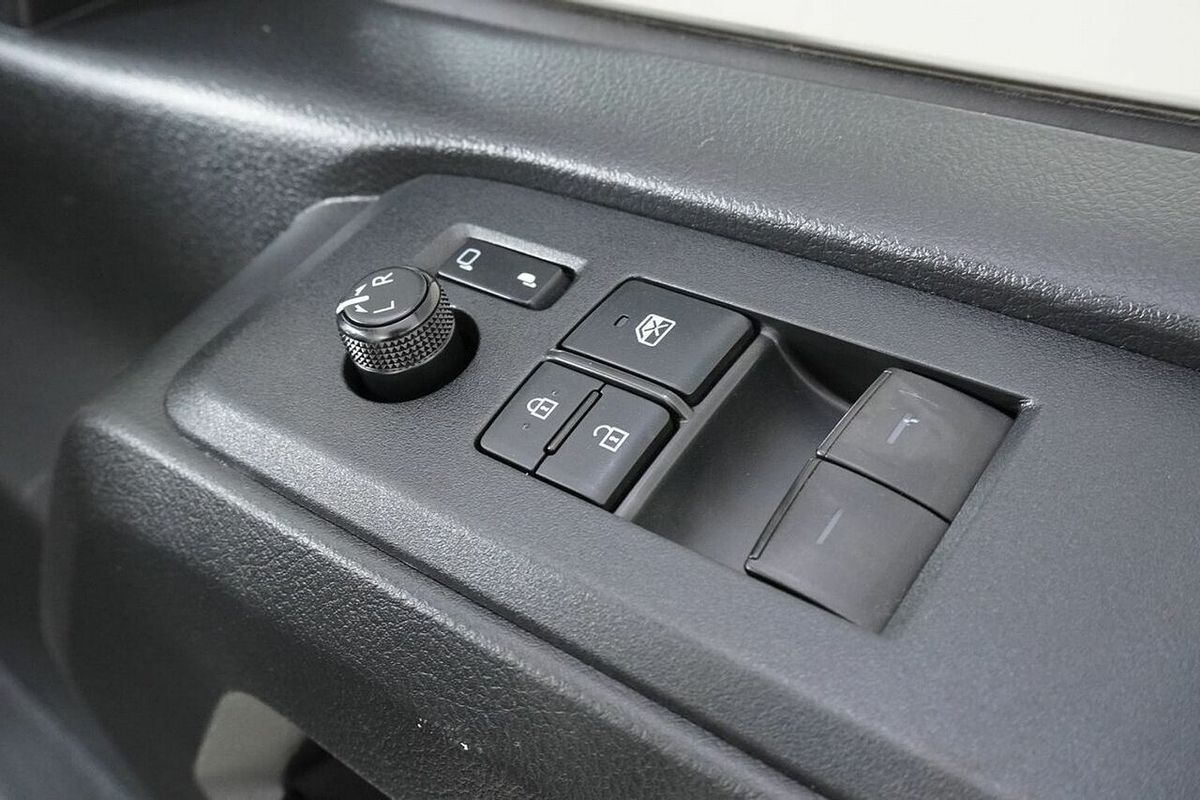 2020 Toyota HiAce Commuter (12 Seats) GDH322R