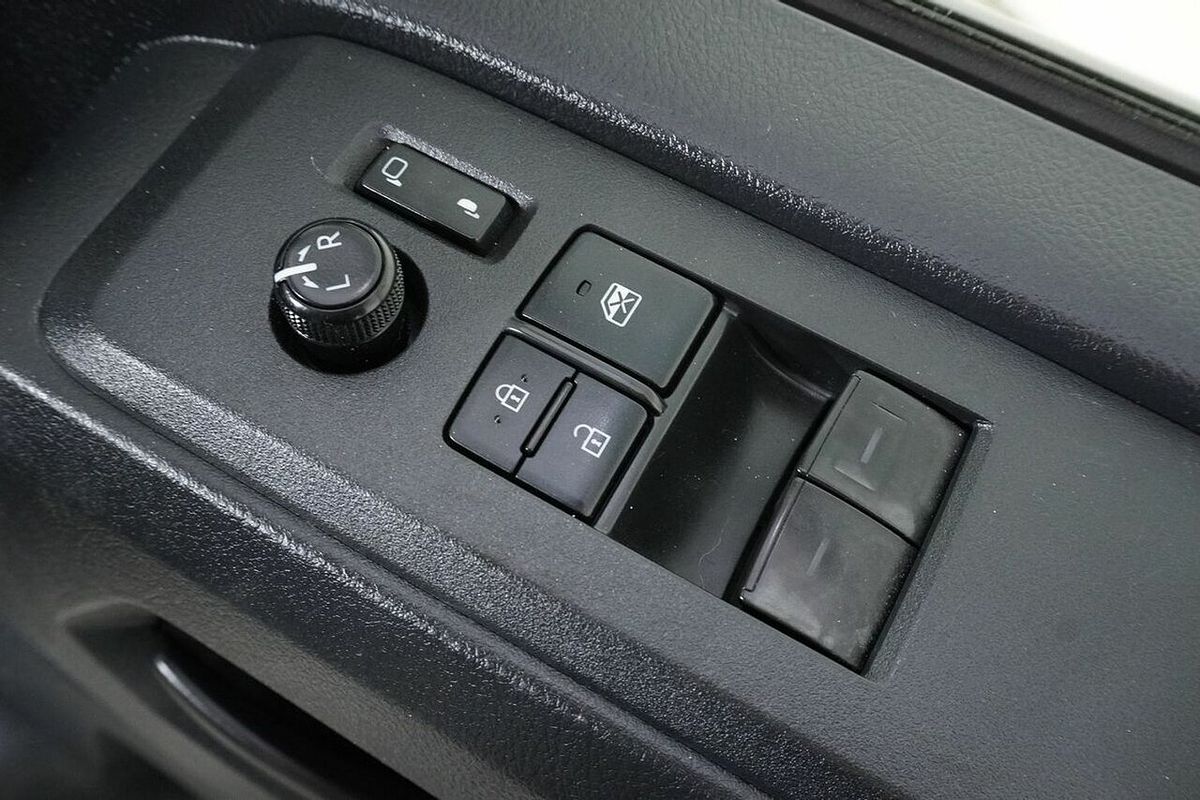 2020 Toyota HiAce Commuter (12 Seats) GDH322R