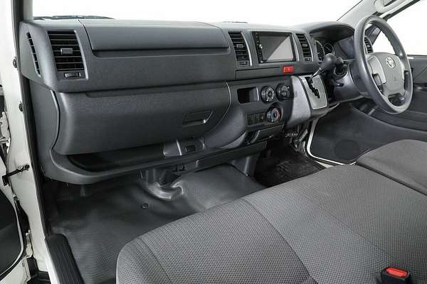 2018 Toyota HiAce DX