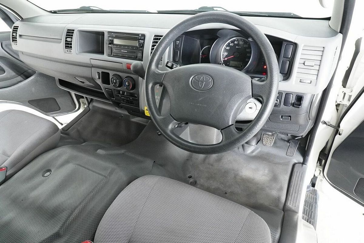 2006 Toyota HiAce Commuter TRH223R